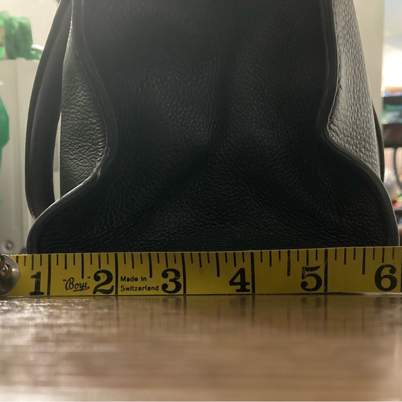 Danier Sage" metal black leather satchel with gold trimmings - Picture 16 of 16